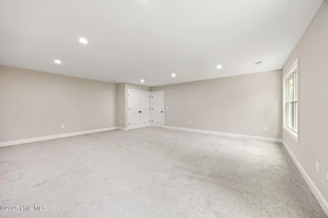 $679,900 | 284 Longleaf Drive, West End, NC 27376