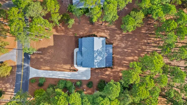 $679,900 | 284 Longleaf Drive, West End, NC 27376