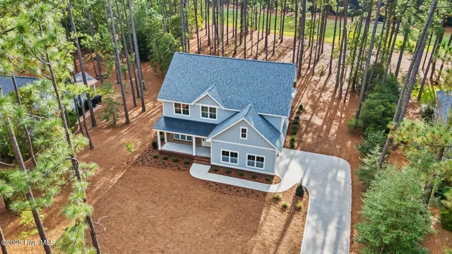 $679,900 | 284 Longleaf Drive, West End, NC 27376