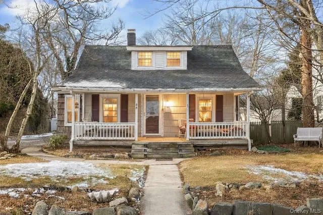 $589,000 | 29 Richmond Avenue, Amityville, NY 11701