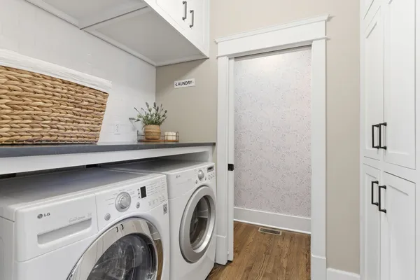 a view of washer and dryer in a utility room