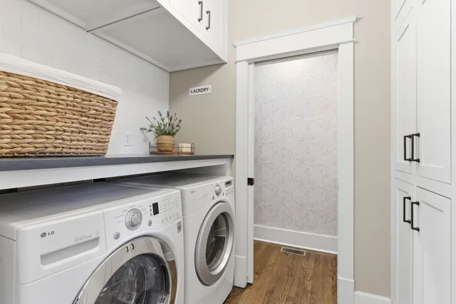 a view of washer and dryer in a utility room