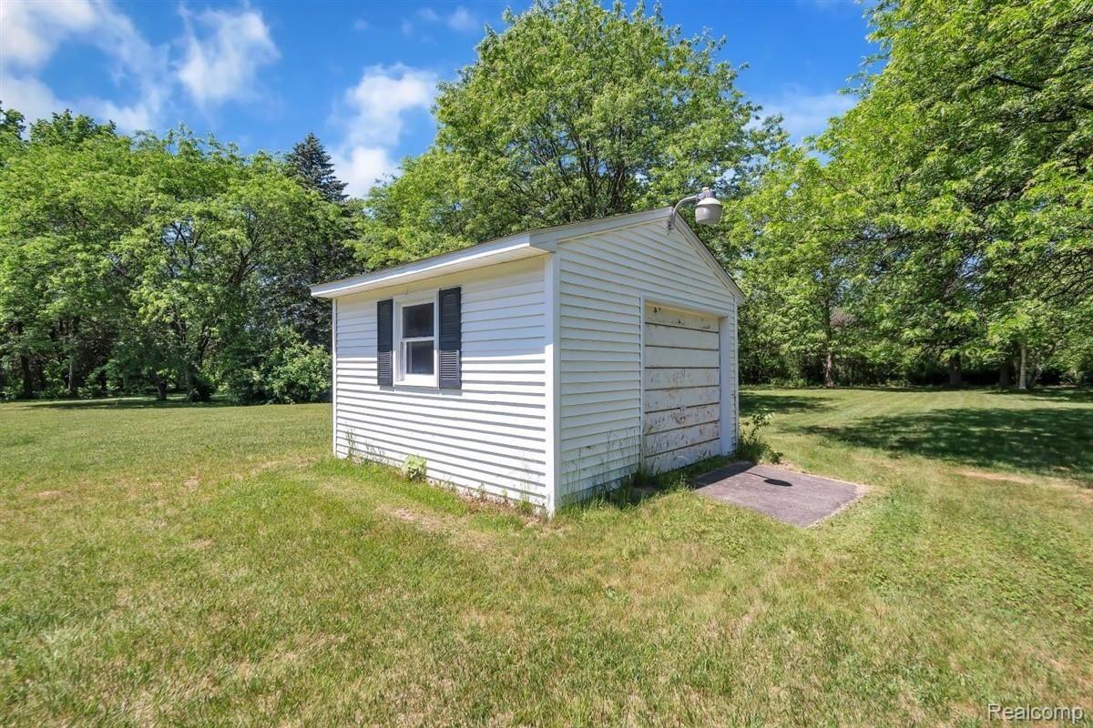 2100 West Lake Road Clio, MI 48420 - Photo 38 of 44 38-2100 W Lake Rd-WindowStill-Real-.jpg