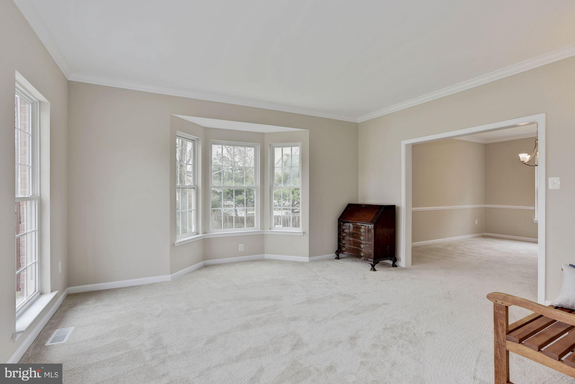7601 Bear Forest Road Hanover, MD 21076 - Photo 3 of 30 Living Room