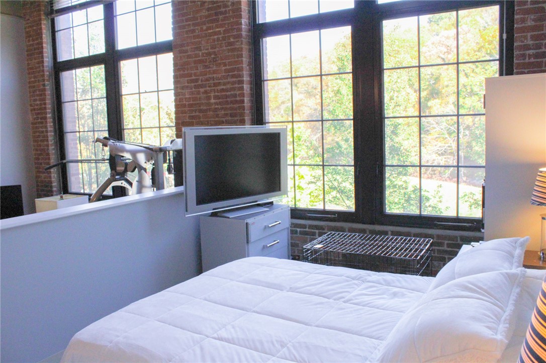 685 Social Street, Unit 211 Woonsocket, RI 02895 - Photo 11 of 18