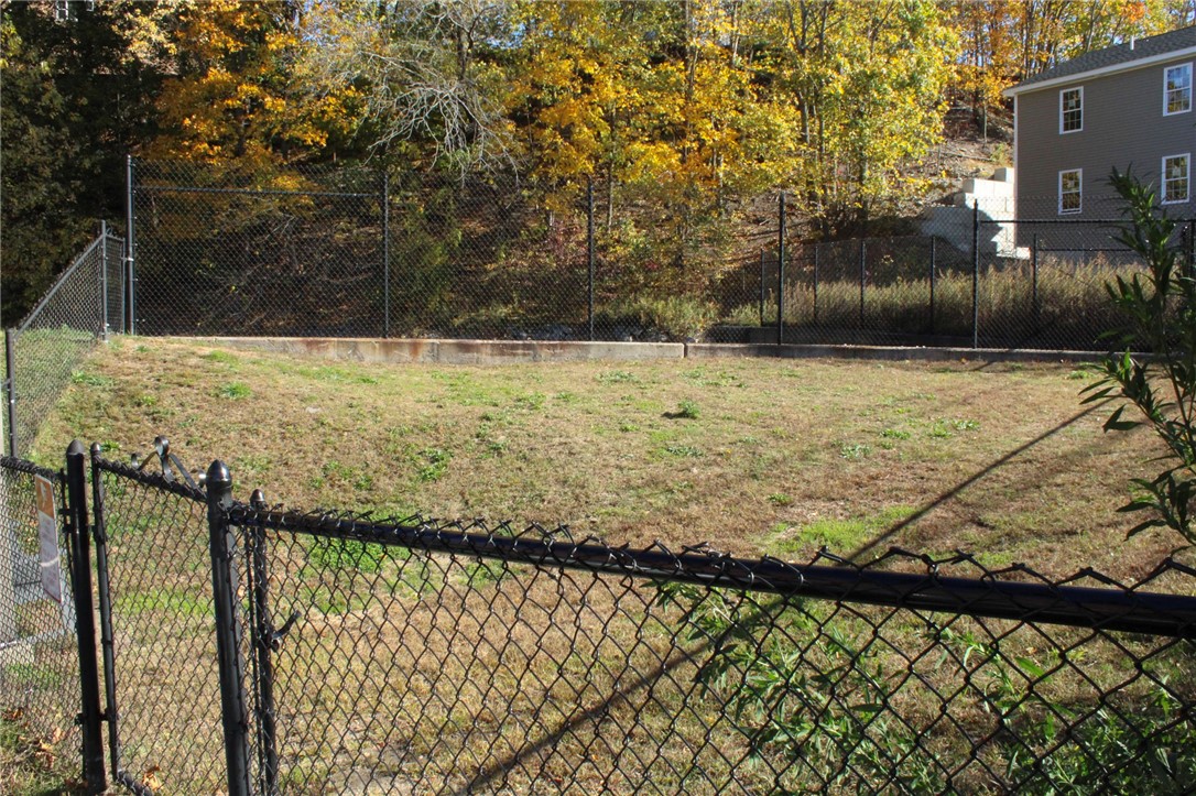 685 Social Street, Unit 211 Woonsocket, RI 02895 - Photo 14 of 18 Dog Area