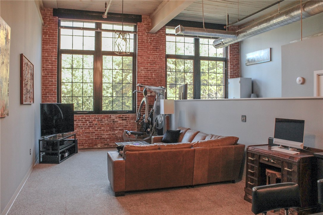 685 Social Street, Unit 211 Woonsocket, RI 02895 - Photo 4 of 18