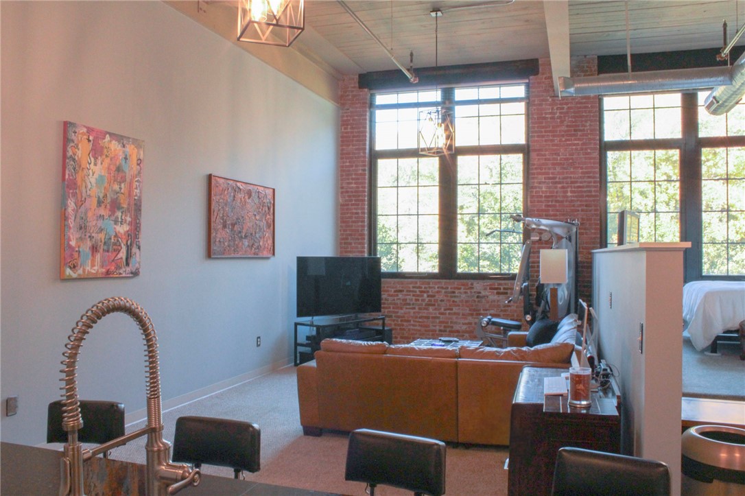 685 Social Street, Unit 211 Woonsocket, RI 02895 - Photo 5 of 18