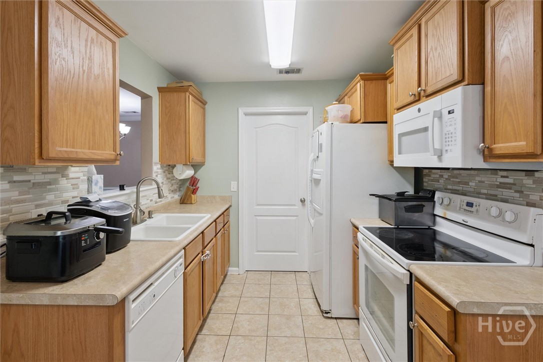 18 Bostwick Drive Pooler, GA 31322 - Photo 7 of 21