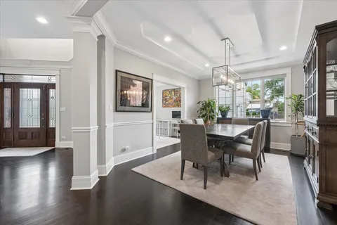 $1,100,000 | 5054 West Berwyn Avenue, Chicago, IL 60630