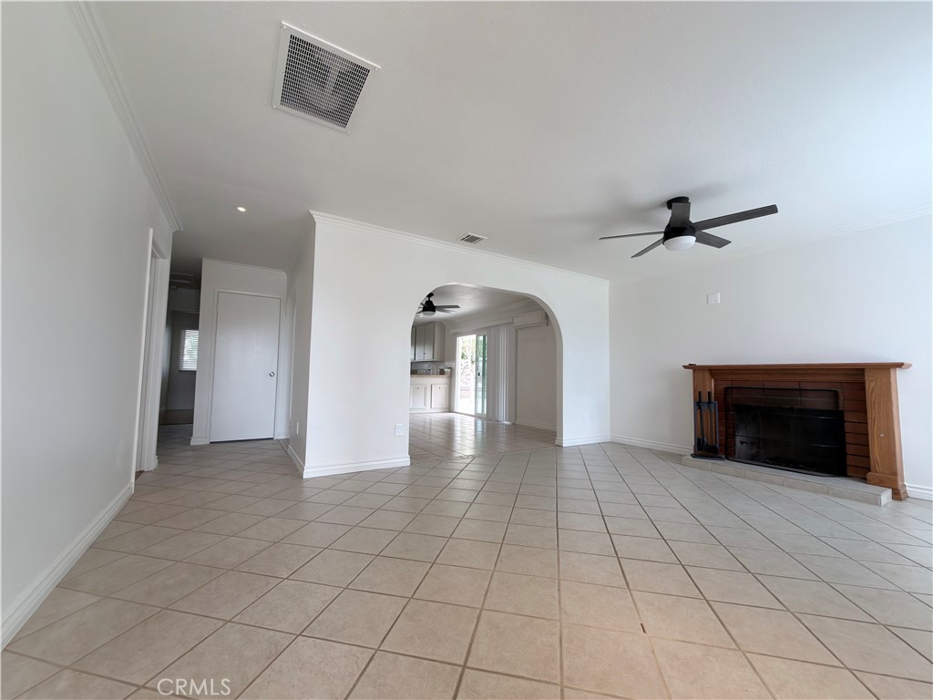 7120 Idyllwild Lane Riverside, CA 92503 - Photo 5 of 33