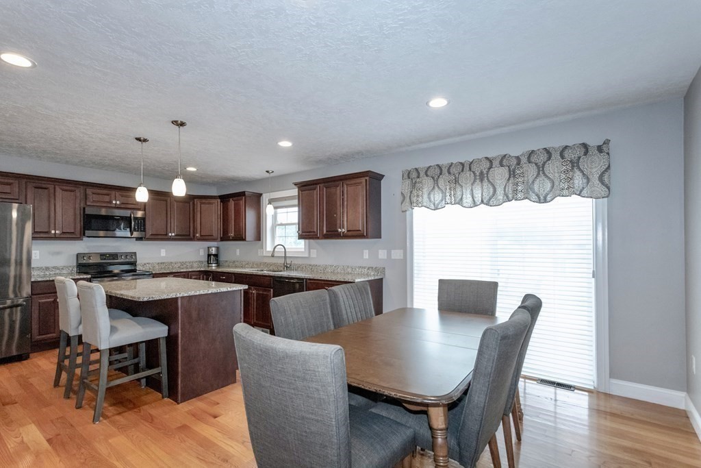 27 Furrowtown Road Westfield, MA 01085 - Photo 5 of 42 Gallery Image 5