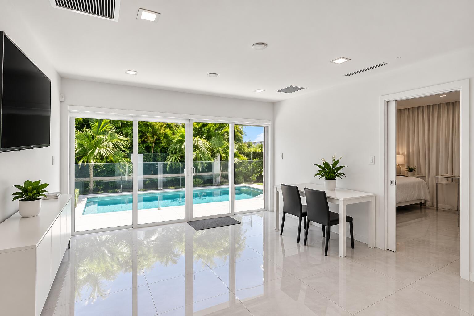 1920 Southwest 32nd Place Miami, FL 33145 - Photo 13 of 31 Family Room