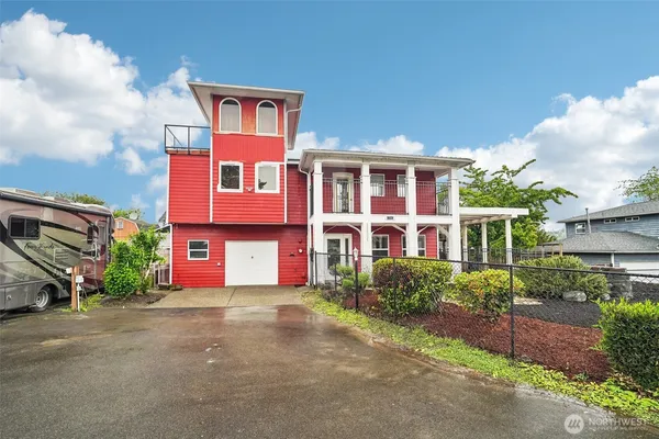 $850,000 | 13043 40th Avenue South, Tukwila, WA 98168