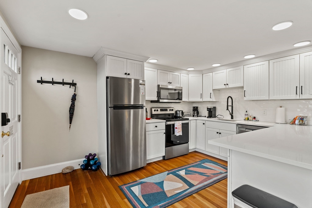 1 Main Street, Unit D Rockport, MA 01966 - Photo 4 of 23