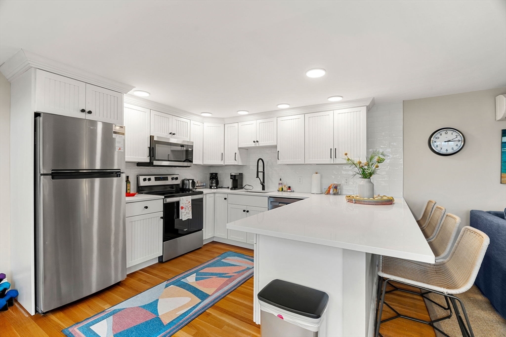 1 Main Street, Unit D Rockport, MA 01966 - Photo 5 of 23