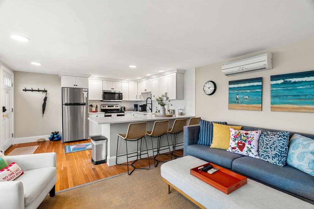 1 Main Street, Unit D Rockport, MA 01966 - Photo 8 of 23