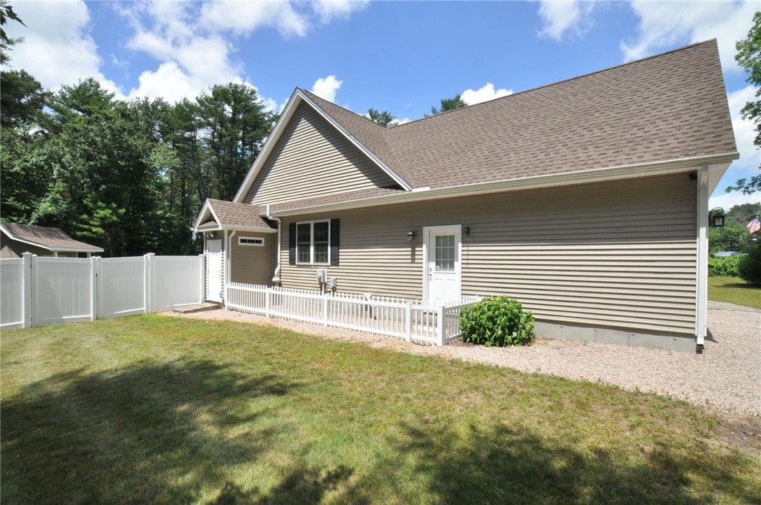 355 Switch Road Richmond, RI 02832 - Photo 3 of 44