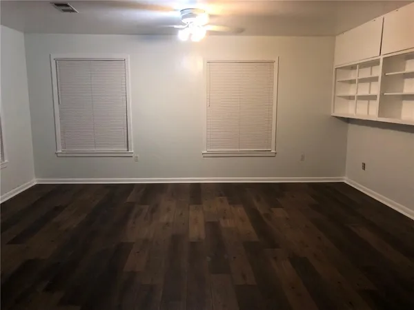 $2,200 | 11064 North Dowling Road, College Station, TX 77845