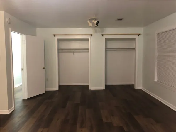 $2,200 | 11064 North Dowling Road, College Station, TX 77845