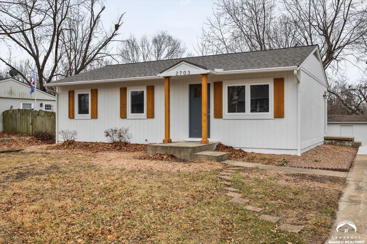 2703 Bonanza Street Lawrence, KS 66046 - Photo 2 of 20