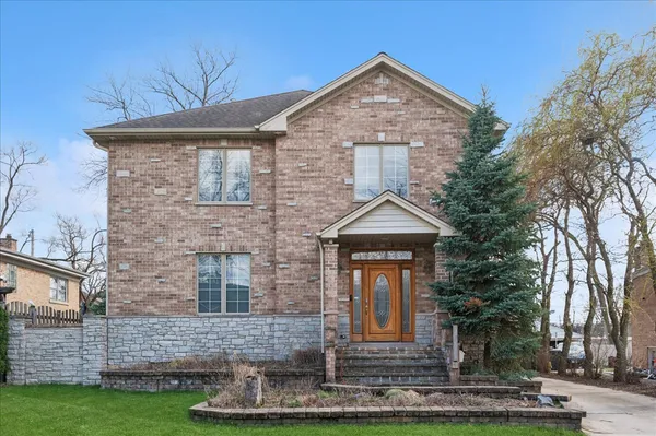 $774,900 | 4549 Larch Avenue, Glenview, IL 60025