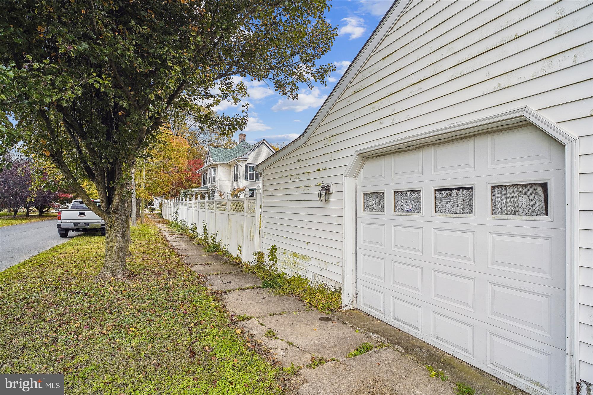 201 Central Avenue Ridgely, MD 21660 - Photo 31 of 36 Garage