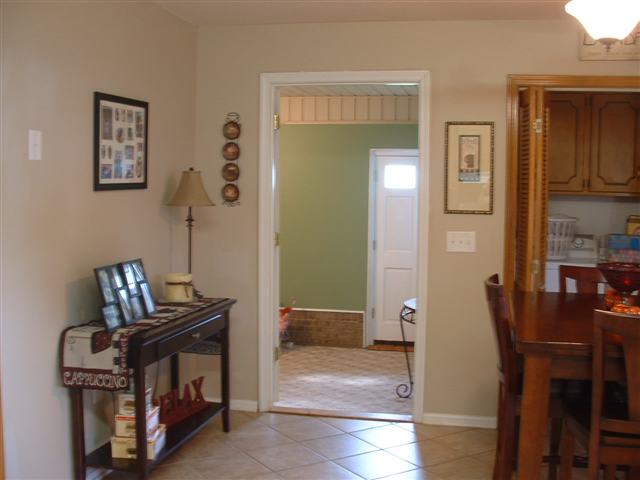 302 Kingsboro Road Anderson, SC 29626 - Photo 7 of 17 Gallery Image 7