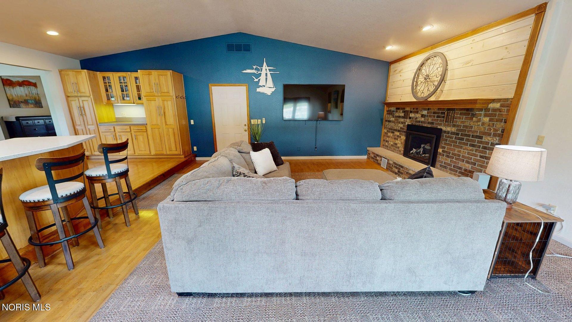 170 North Curtice Road Oregon, OH 43616 - Photo 7 of 37 Gallery Image 7