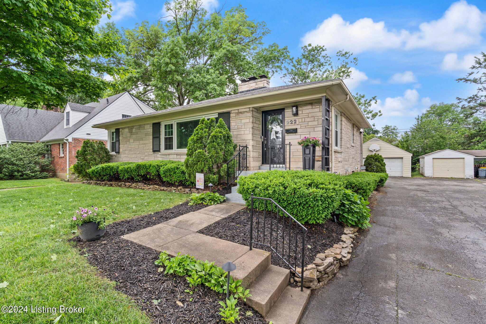 222 Tyne Road Louisville, KY 40207 - Photo 3 of 43 5-Cold Friday 6