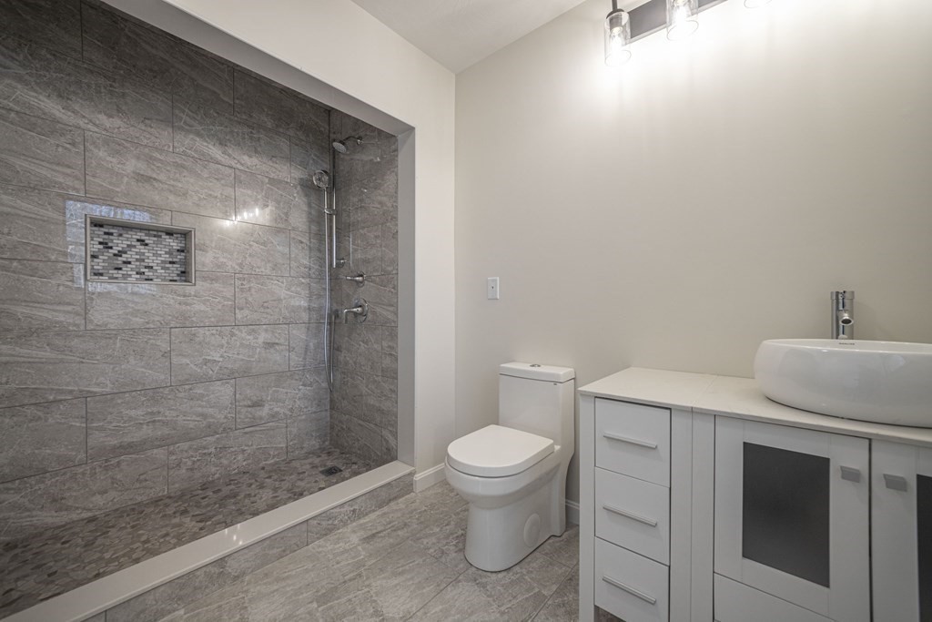 11 A Natalie Road Chelmsford, MA 01824 - Photo 35 of 42 Gallery Image 35