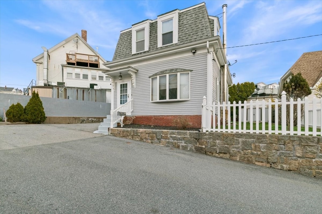 7 Spring Court Gloucester, MA 01930 - Photo 1 of 23 Gallery Image 1