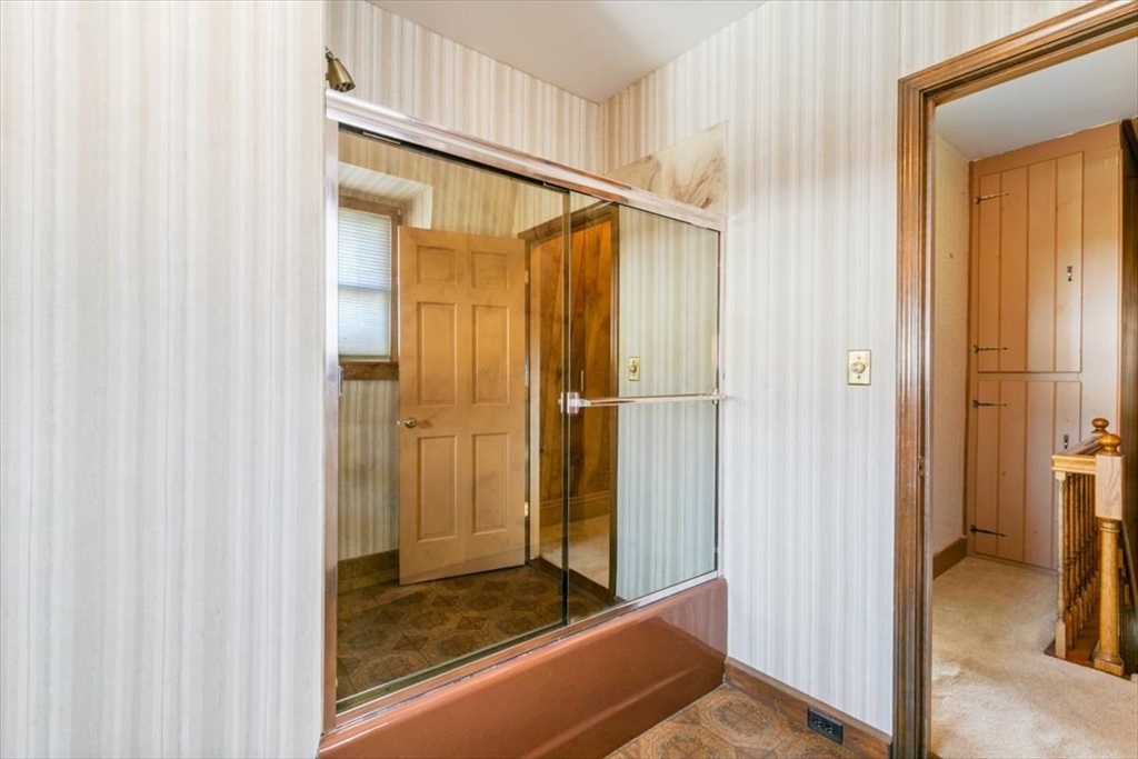 7 Spring Court Gloucester, MA 01930 - Photo 13 of 23 Gallery Image 13
