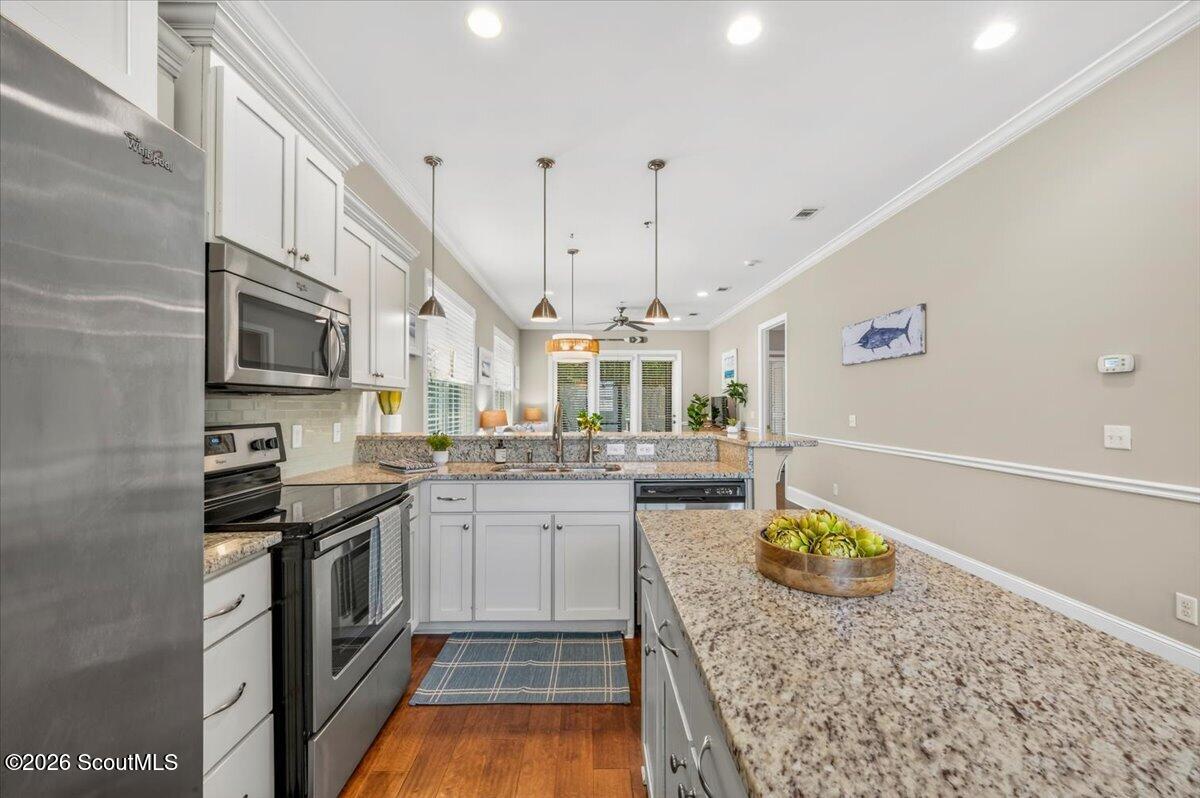 104 Turtle Track Lane Jekyll Island, GA 31527 - Photo 12 of 79 32-kitchen