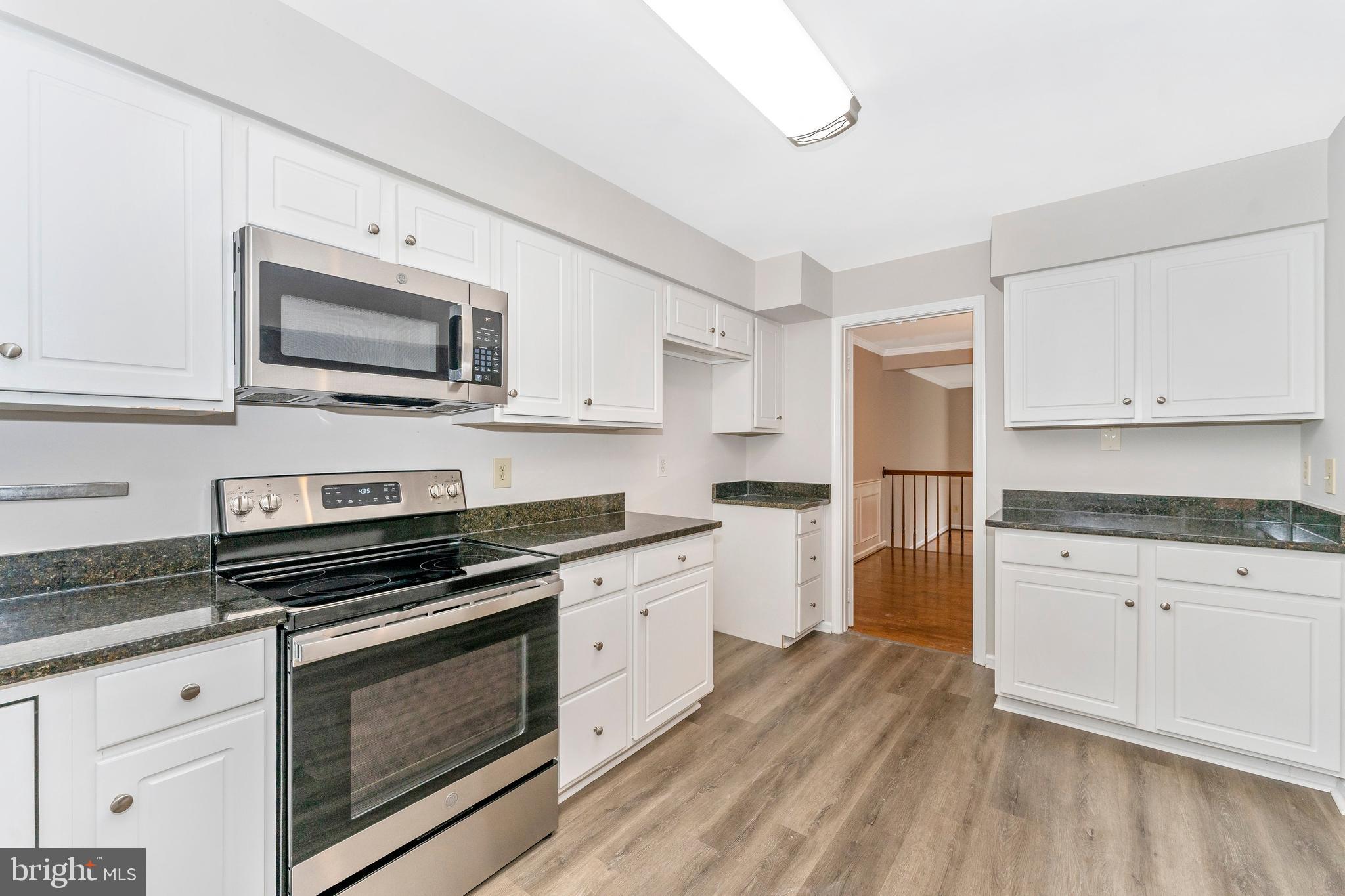 10925 Brewer House Road Rockville, MD 20852 - Photo 19 of 51