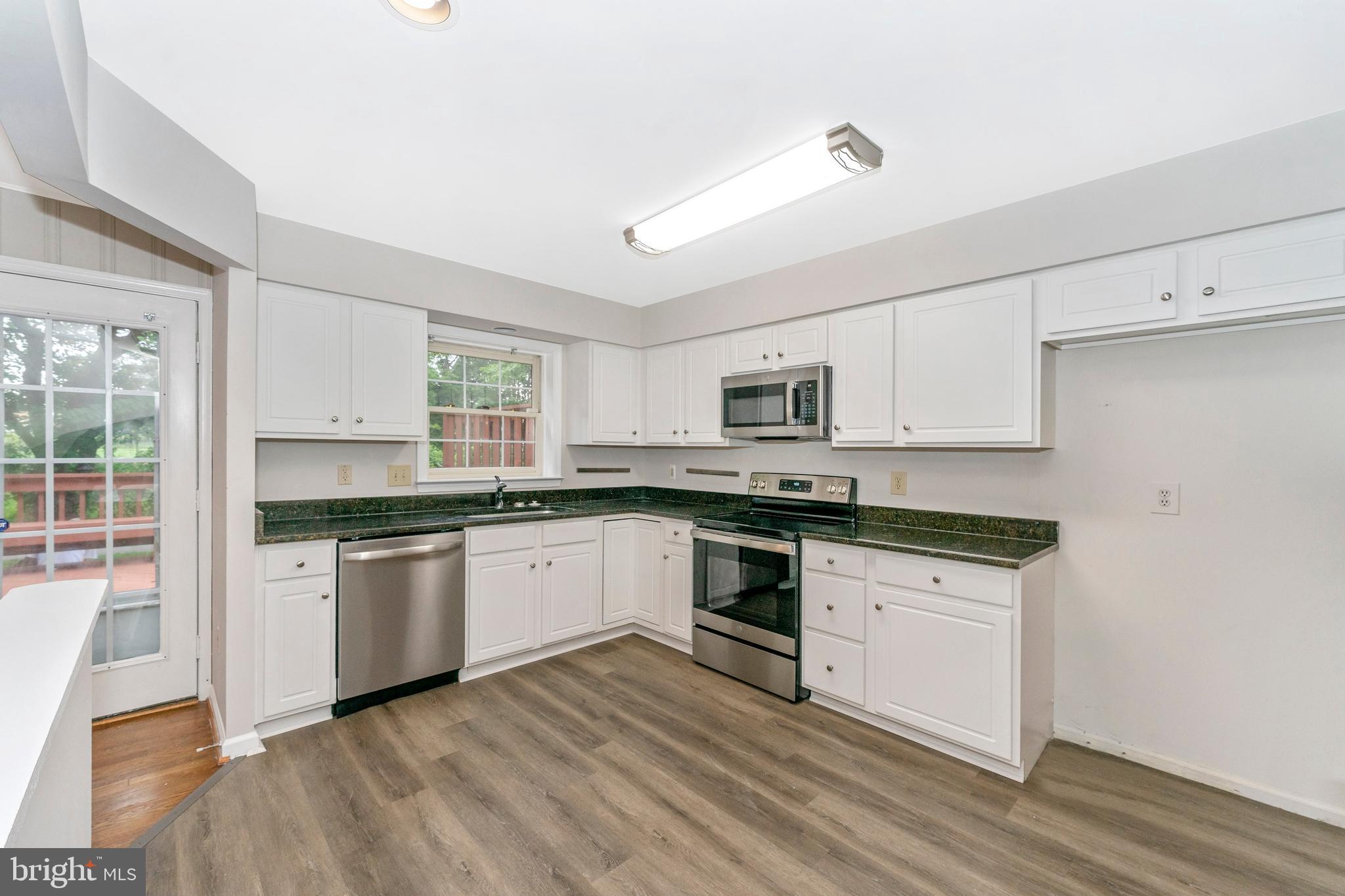 10925 Brewer House Road Rockville, MD 20852 - Photo 22 of 51