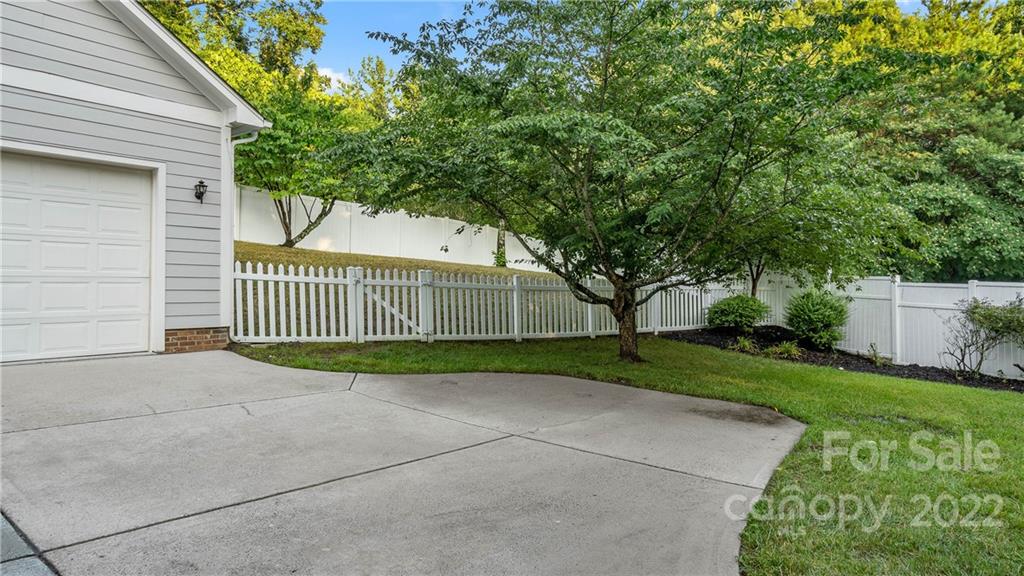 1744 Catherine Lothie Way, Unit 268 Fort Mill, SC 29708 - Photo 6 of 40 Gallery Image 6