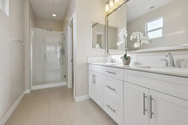 $4,550 | 9212 Joshua Way, Downey, CA 90240