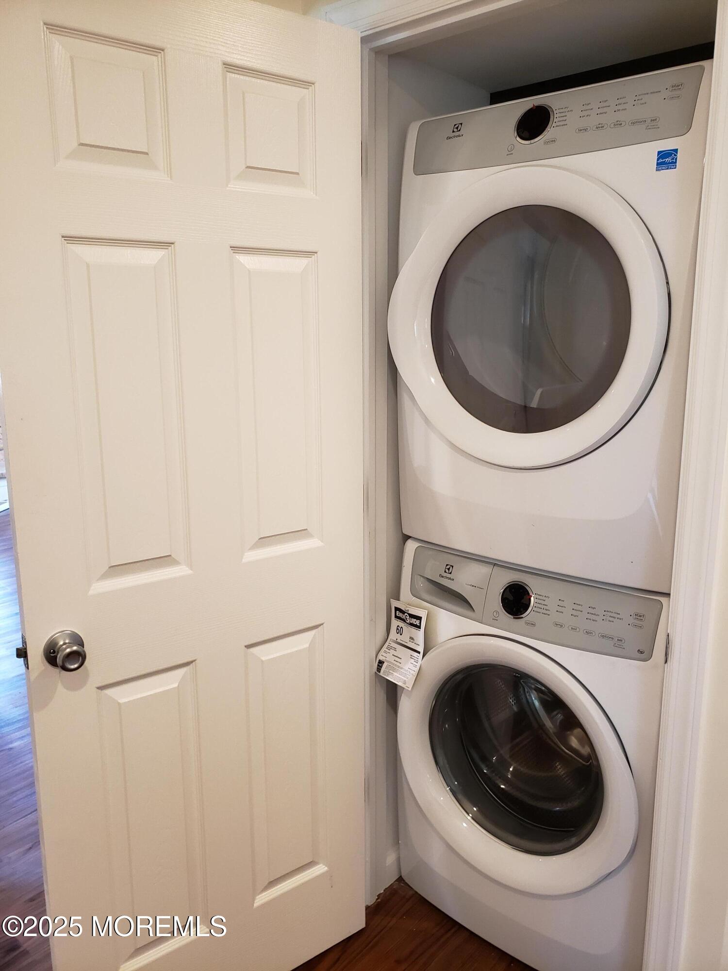 158 Monmouth Road Oakhurst, NJ 07755 - Photo 9 of 19 a utility room with dryer and washer
