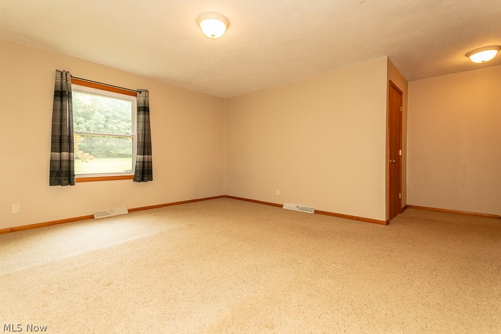 14615 Sperry Road Newbury, OH 44065 - Photo 17 of 25 Gallery Image 17