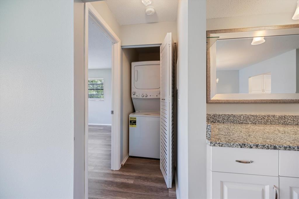 335 3 Lakes Lane, Unit B Venice, FL 34285 - Photo 25 of 38