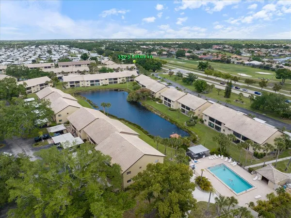 $199,990 | 335 3 Lakes Lane, Unit B, Venice, FL 34285