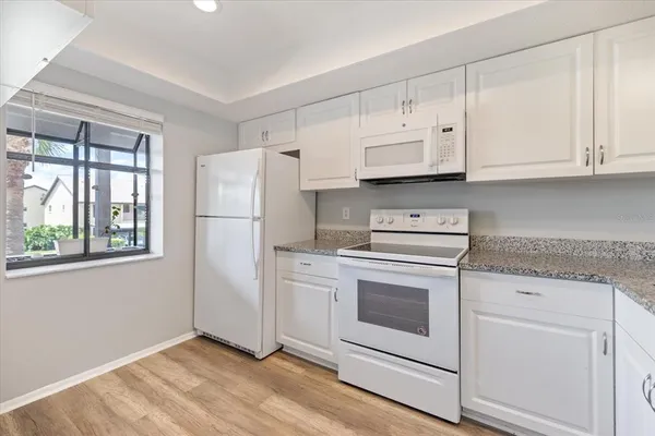 $199,990 | 335 3 Lakes Lane, Unit B, Venice, FL 34285