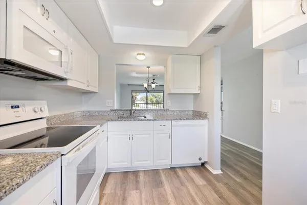 $199,990 | 335 3 Lakes Lane, Unit B, Venice, FL 34285