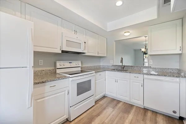 $199,990 | 335 3 Lakes Lane, Unit B, Venice, FL 34285