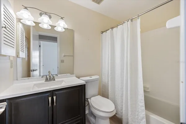 $199,990 | 335 3 Lakes Lane, Unit B, Venice, FL 34285