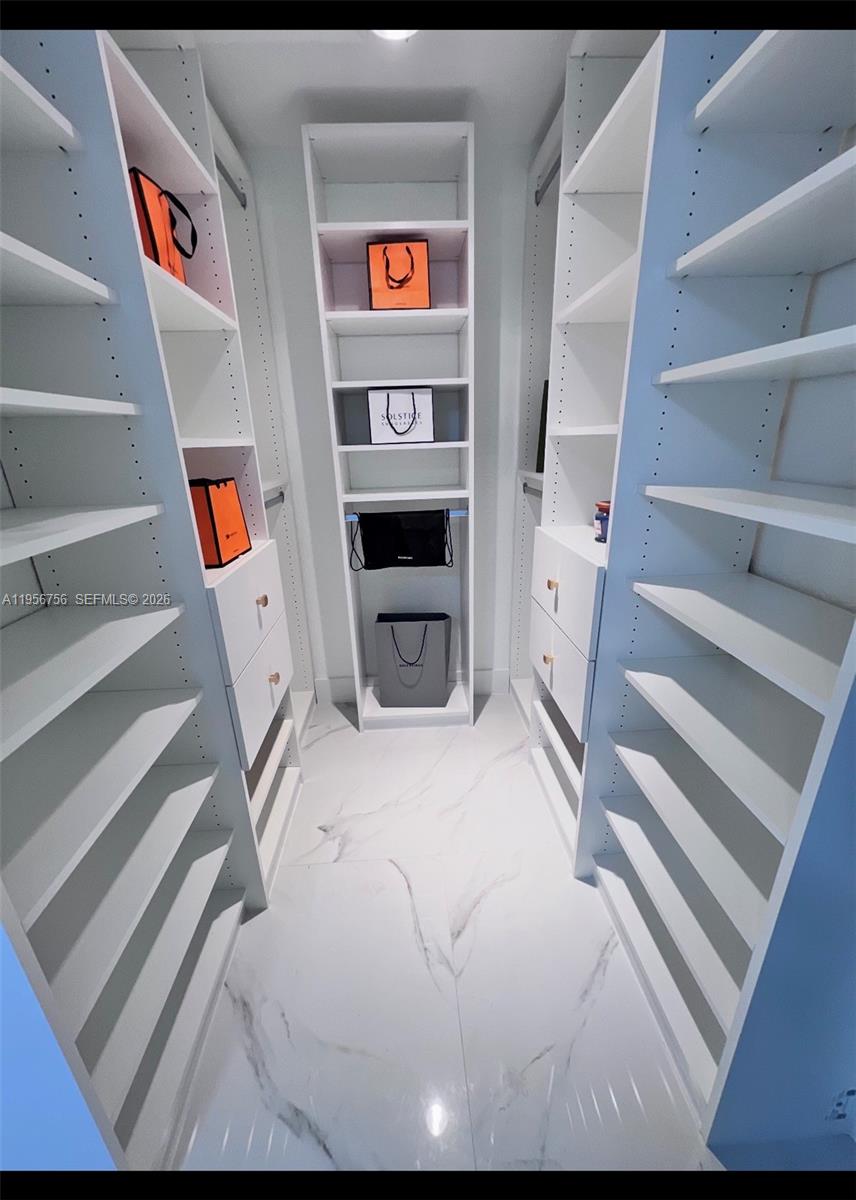 2502 Northwest 48th Street Tamarac, FL 33309 - Photo 11 of 20