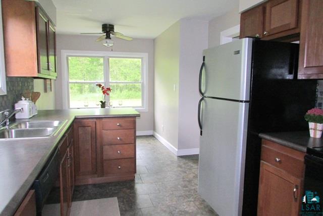 4987 Hermantown Road Hermantown, MN 55811 - Photo 2 of 18 Kitchen