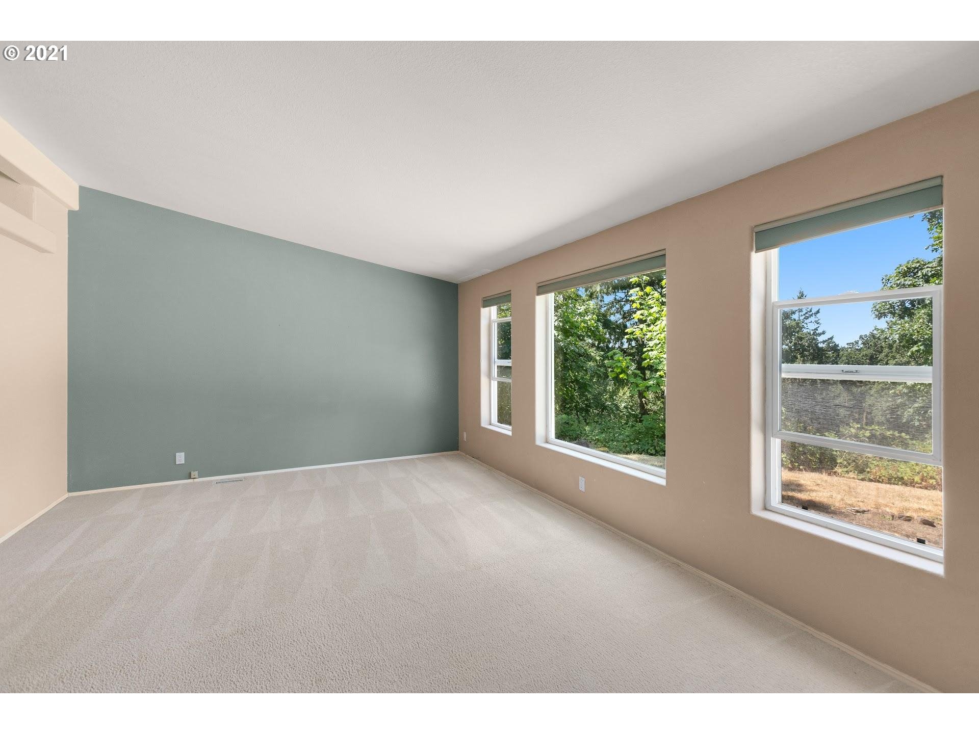 16600 South Kraeft Road Oregon City, OR 97045 - Photo 12 of 32 Gallery Image 12