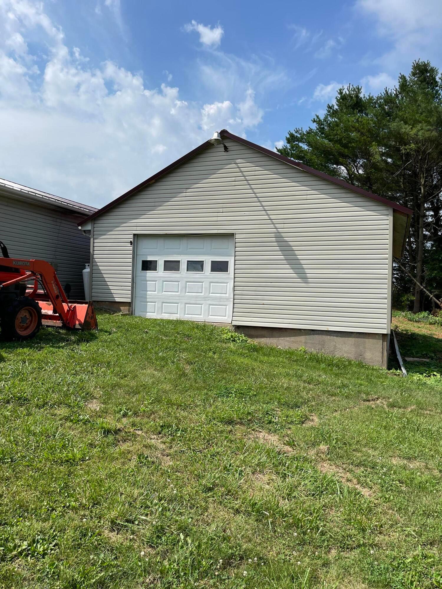 1015 South Best Road Stockport, OH 43787 - Photo 3 of 34 IMG_2410